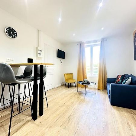 Jungle Appartement Avec Terrasse Laon Eksteriør billede